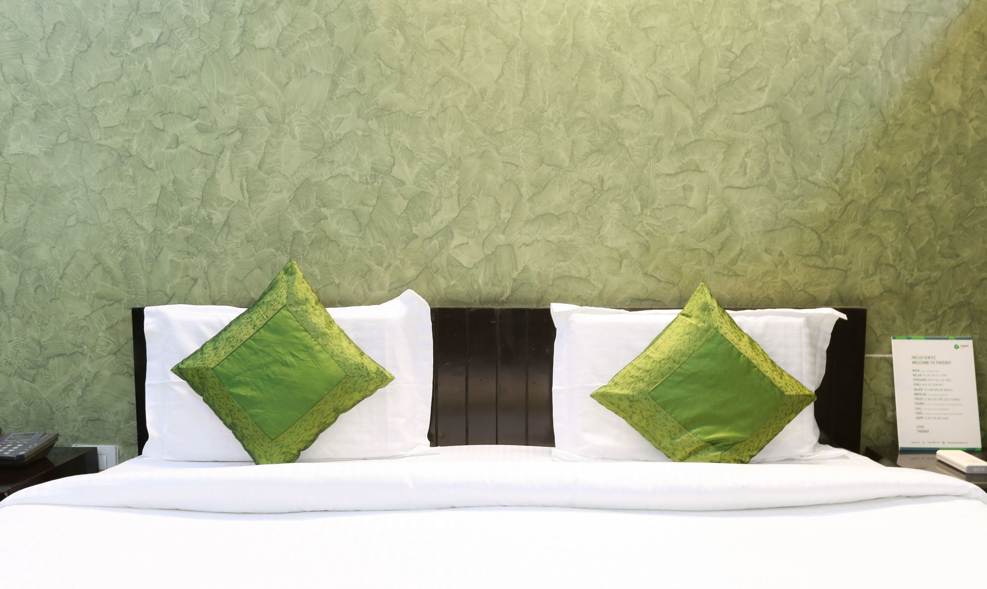 Treebo Trip Sswag 18 Expressway Otel Noida Dış mekan fotoğraf